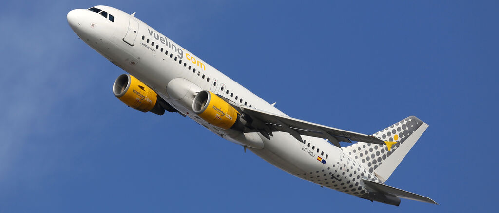 Vueling 299425460