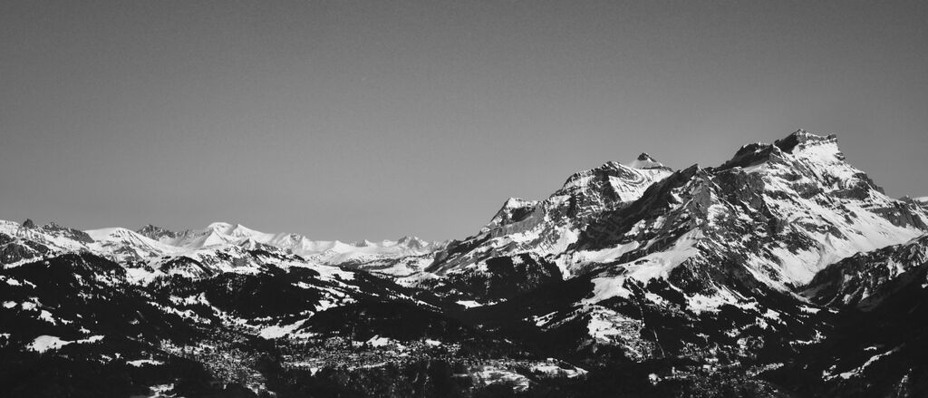 Mountain bw morgins