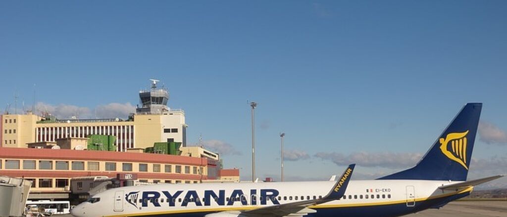 Airport ryanair price war